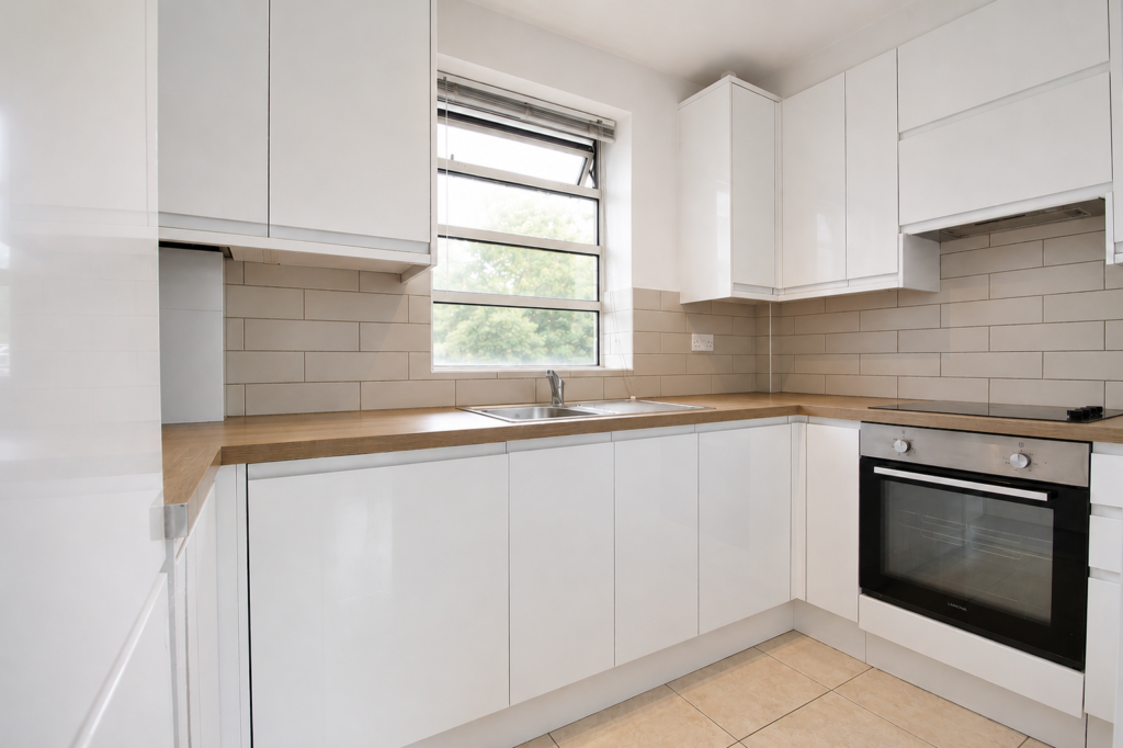 London Road, Isleworth, TW7